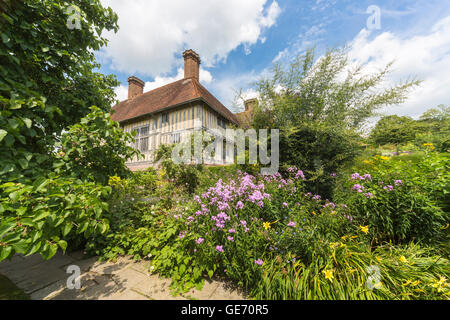 Die lange Grenze bei Great Dixter, Landhaus, Haus und Garten von Christopher Lloyd, Northiam, East Sussex, im Sommer Stockfoto