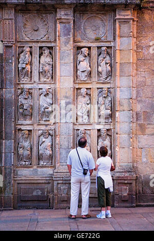 Detail des Puerta del Perdón in Praza da Quintana. Santiago de Compostela.Coruña Provinz. Spanien. Camino de Santiago Stockfoto