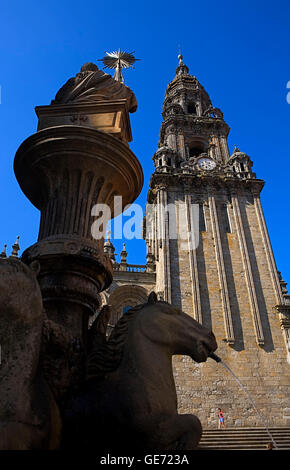Brunnen-Dos Cavalos in Praza Das Praterías. Santiago de Compostela.Coruña Provinz. Spanien. Camino de Santiago. Stockfoto