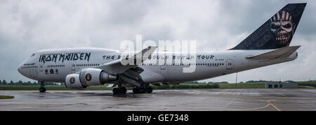 Flughafen Schönefeld. Iron Maiden Boeing 747 "Ed Force One". Die World-Tour "The Book of Souls" Stockfoto