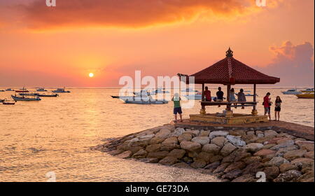 Bali, Indonesien - Sanur Strand bei Sonnenaufgang Stockfoto