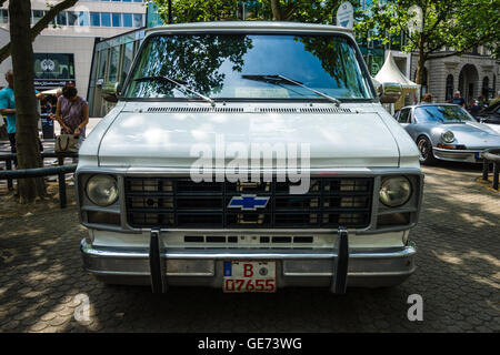 BERLIN - 5. Juni 2016: Full-Size-van Chevrolet Van (Dritte Generation). Classic Days Berlin 2016. Stockfoto