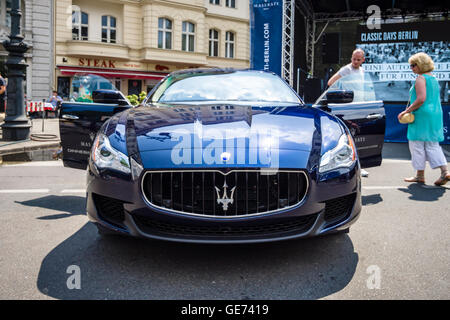 BERLIN - 5. Juni 2016: Full-Size-Luxusauto Maserati Quattroporte VI, seit 2013. Classic Days Berlin 2016 Stockfoto