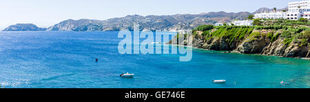 Griechenland. Die Insel Kreta. Agia Pelagia. Ein beliebtes Touristenziel. Panorama-Blick. Stockfoto