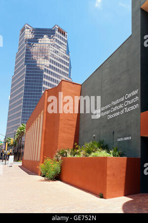 Bischof Moreno Pastoral Center on Church Street und Jackson Street, Tucson Arizona Stockfoto