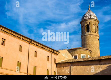 Bell Tower von San Vitale Basilika - Ravenna, Italien Stockfoto