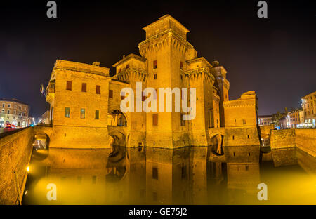 Castello Estense, eine mittelalterliche Wasserburg in Ferrara Stockfoto