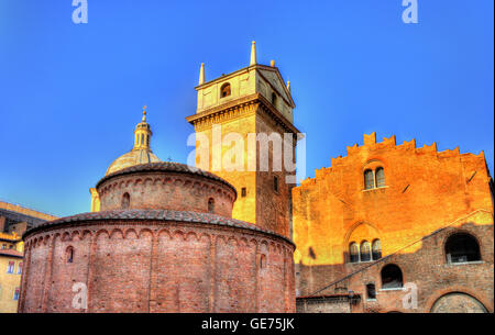 Rotonda di San Lorenzo und Palazzo della Ragione in Mantua Stockfoto