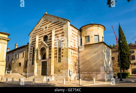 Die Kirche von Santo Stefano in Verona - Italien Stockfoto