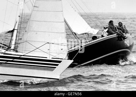 AJAX-NEWS-FOTOS. 1979. SCHEVENINGEN, HOLLAND. -EINE HALBE TONNE WELTEN - BODICEA (L-R) UND DOPPEL-D-WM KONKURRIEREN. FOTO: JONATHAN EASTLAND/AJAX REF: HDD / YAR 1 2TON79 BODICEA DOUB) Stockfoto