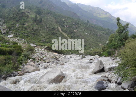 Nahm dieses Foto beim trekking im Himalaya von Sankri in Uttarkhand, Chitkul in Himacha Pradesh über den Borasu Pass. Stockfoto