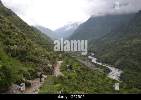 Nahm dieses Foto beim trekking im Himalaya von Sankri in Uttarkhand, Chitkul in Himacha Pradesh über den Borasu Pass. Stockfoto