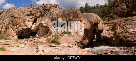 Soda Damm westlich von Santa Fe, New Mexico entsteht aus Wasser aus unterirdischen heißen Quellen, die seit Jahrhunderten geflossen ist. Stockfoto