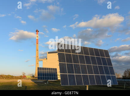 Zwentendorf an der Donau: nie im Atomkraftwerk Zwentendorf, jetzt im Besitz der EVN und neue Photovoltaik-Sys in Betrieb gegangen Stockfoto