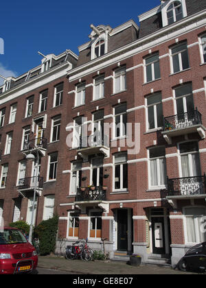 Sarphatipark in Amsterdam, Niederlande, ist ein öffentlicher Park, der für seine Grünanlagen und Erholungsgebiete bekannt ist. Es bietet eine entspannende Umgebung für Einheimische und Besucher und bietet verschiedene Outdoor-Aktivitäten. Stockfoto