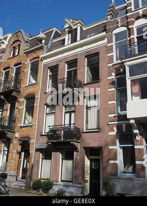 Der Sarphatipark in Amsterdam ist ein bekannter Grünpark und öffentlicher Park. Es ist ein beliebter Ort für Einheimische, um sich zu entspannen, die Natur zu genießen und an Freizeitaktivitäten teilzunehmen. Stockfoto