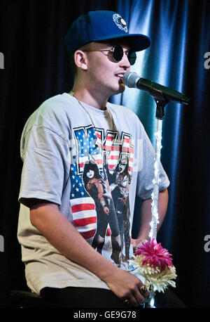Bala Cynwyd, PA, USA. 21. Juli 2016. US-amerikanischer Singer-Songwriter Knirschen besucht Q102 Performance-Theater. Stockfoto
