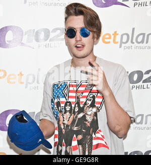 Bala Cynwyd, PA, USA. 21. Juli 2016. US-amerikanischer Singer-Songwriter Knirschen besucht Q102 Performance-Theater. Stockfoto