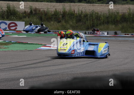 Chris Walker und Ashley Hawes Reiten in den Qualifikationsrunden der Hyundai Heavy Industries britische Gespanne in Thruxton 23. Juli 2016. Stockfoto