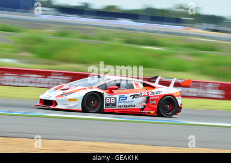 Buriram Thailand. 24. Juli 2016. Lamborghini Super Trofeo Asien auf Anzeigen Buriram Super Rennen 2016 am 24. Juli 2016 auf Chang International Racing Circuit, Buriram Thailand Bildnachweis: Chatchai Somwat/Alamy Live-Nachrichten Stockfoto