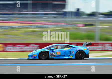 Buriram Thailand. 24. Juli 2016. Lamborghini Super Trofeo Asien auf Anzeigen Buriram Super Rennen 2016 am 24. Juli 2016 auf Chang International Racing Circuit, Buriram Thailand Bildnachweis: Chatchai Somwat/Alamy Live-Nachrichten Stockfoto