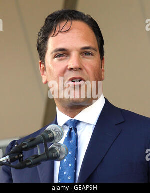 Cooperstown, USA. 24. Juli 2016. NEW YORK, NY - 24 Juli: Mike Piazza ist aufgenommen in die Baseball Hall Of Fame am 24. Juli 2016 in Cooperstown, New York. Photo Credit: John Palmer / Medien Punch Credit: Jessica Daly/Alamy Live-Nachrichten Stockfoto