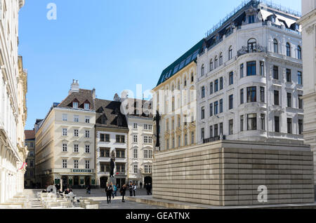 Wien, Wien: quadratische Judenplatz mit Lessing-Denkmal und das Mahnmal für die österreichischen jüdischen Opfer der Shoah, Österreich, Wie Stockfoto