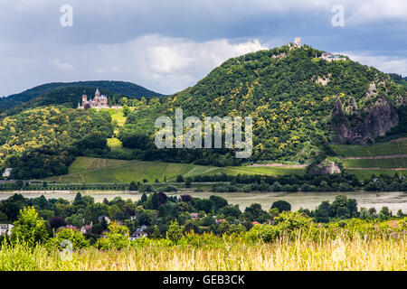 Blick auf das Rheintal in der Nähe von Königswinter mit dem Siebengebirge, sieben Berge, Drachenfels Berg, Deutschland Stockfoto