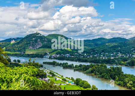 Blick auf das Rheintal in der Nähe von Königswinter, mit sieben Berge, Rhein, Siebengebirge, Drachenfels Berg, Deutschland Stockfoto