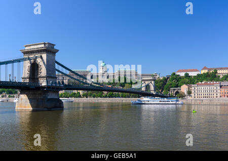 Budapest: Kette (Szechenyi Lánchíd) Brücke über die Donau, Budaer Burg, Ungarn, Budapest, Stockfoto