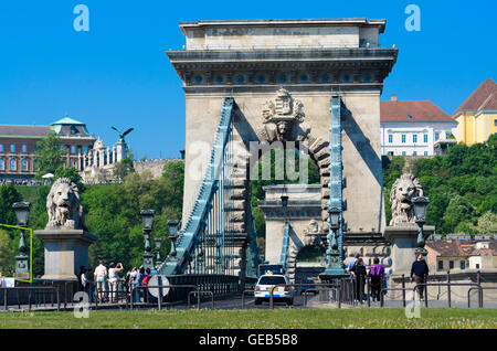 Budapest: Kette Brücke (Szechenyi Lánchíd) auf der Donau, Ungarn, Budapest, Stockfoto