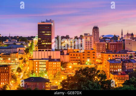 Lynchburg, Virginia, USA Innenstadt Skyline in der Abenddämmerung. Stockfoto