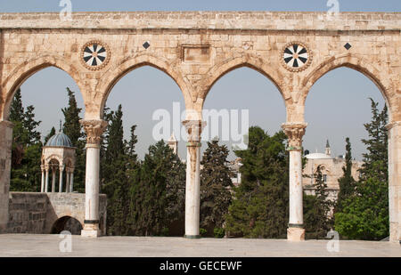 Israel, Naher Osten: Bögen auf Tempel Berg, einem Hügel in der Altstadt von Jerusalem, eine der wichtigsten religiösen Stätten der Welt Stockfoto