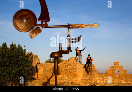 Begur. Vane in den Ruinen des Schlosses. Costa Brava. Provinz Girona. Katalonien. Spanien Stockfoto