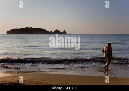 L´Estartit. Gran Strand. Im Hintergrund Meder Islands.Costa Brava. Provinz Girona. Katalonien. Spanien Stockfoto