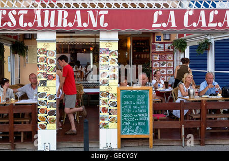 L Escala. Restaurant la Cala. Vor "Vermietungsbüros Perris´beach. Costa Brava. Provinz Girona. Katalonien. Spanien Stockfoto