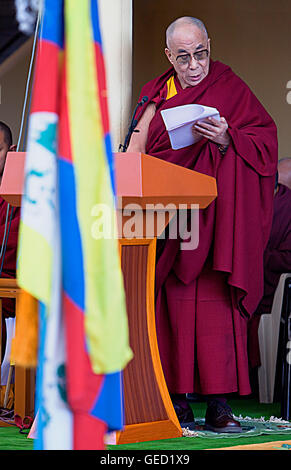 Seine Heiligkeit der Dalai Lama spricht über die Situation der Tibeter im Exil, Namgyal Kloster, Tsuglagkhang kompl. Stockfoto