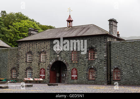 Eingang zum National Slate Museum in Llanberis, Nordwales. Legen Sie in der verlassenen Dinorwic-Schiefer-Steinbruch. Stockfoto