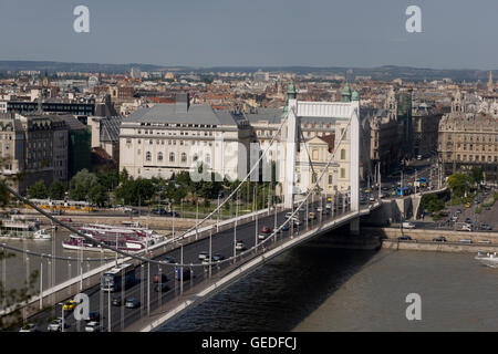 Elizabeth Brücke Ost zum Stadtzentrum von Budapest Stockfoto