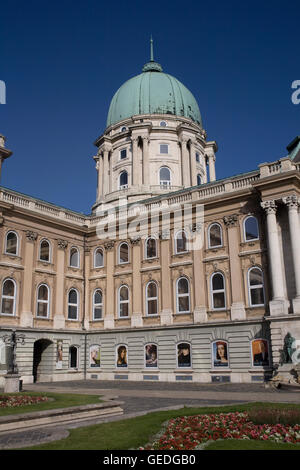 Royal Palace jetzt Ungarische Nationalgalerie Stockfoto