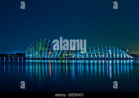 Singapur bei Nacht Stockfoto