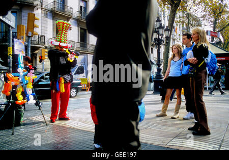 Streetart-Künstler, so dass Ballon Figueres. La Rambla. Spanien. Europa Stockfoto