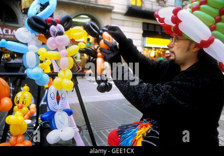 Streetart-Künstler, so dass Ballon Figueres. La Rambla. Spanien. Europa Stockfoto