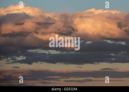 Wolken über den Ontariosee in Kingston, Ontario. Stockfoto