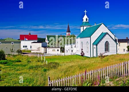 Geographie / Reisen, Kanada, Neufundland, Trinity, Blick auf die Heilige Dreifaltigkeit römisch-katholische Kirche und St. Pauls anglikanische Kirche in der Stadt der Dreifaltigkeit, Bonavista Halbinsel, Trinit Stockfoto