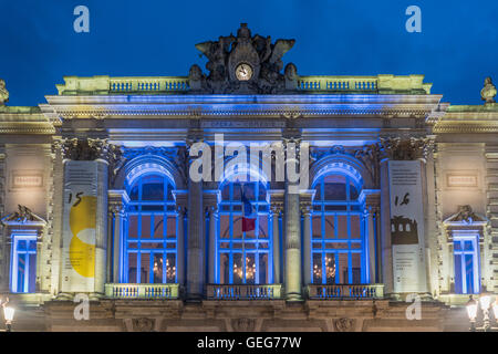 Oper, Place De La Comedie in der Stadt Montpellier in der Nacht, Languedoc-Roussillon, Frankreich Stockfoto