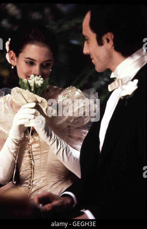 Winona Ryder, Daniel Day-Lewis Newland Archer (Daniel Day-Lewis) ist Mit Mary Welland (Winona Ryder) Verlobt, sterben Wie er aus Einer wohnfertig New Yorker Familie Stammt. Lokalen Caption *** 1993, Zeit der Unschuld, die, Zeit Der Unschuld Stockfoto