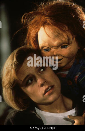 Kylie (Christine Elise) Und Killer-Puppe Chucky - 1990, 1990er, 1990er Jahre Kinderspiel Ii, begleitende, Killer, Puppe, Puppe, Chucky 2: sterben Mörderpuppe Ist Wieder Da Stockfoto