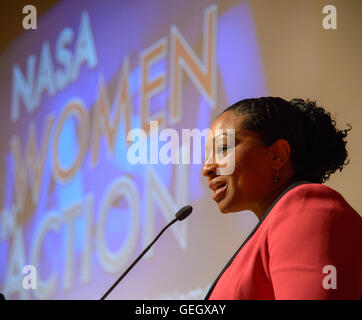 Die NASA Women in Action-Veranstaltung im Goddard Space Flight Center konzentriert sich auf Wissenschaftlerinnen und Ingenieure in der Raumfahrtindustrie. Die Veranstaltung hebt den Beitrag von Frauen zur Weltraumforschung und Technologieentwicklung hervor. Stockfoto