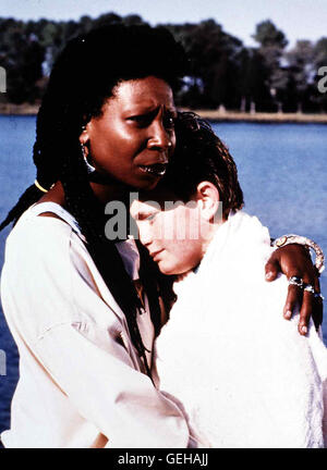 Whoopi Goldberg, Neil Patrick Harris David (Neil Patrick Harris) Caspers Allmaehlich aber Zu Clara (Whoopi Goldberg). Aber Dann Erfaehrt er Entsetzliches aus Ihrer konzentrierte. Lokalen Caption *** 1988, Claras Herz Claras Geheimnis Stockfoto